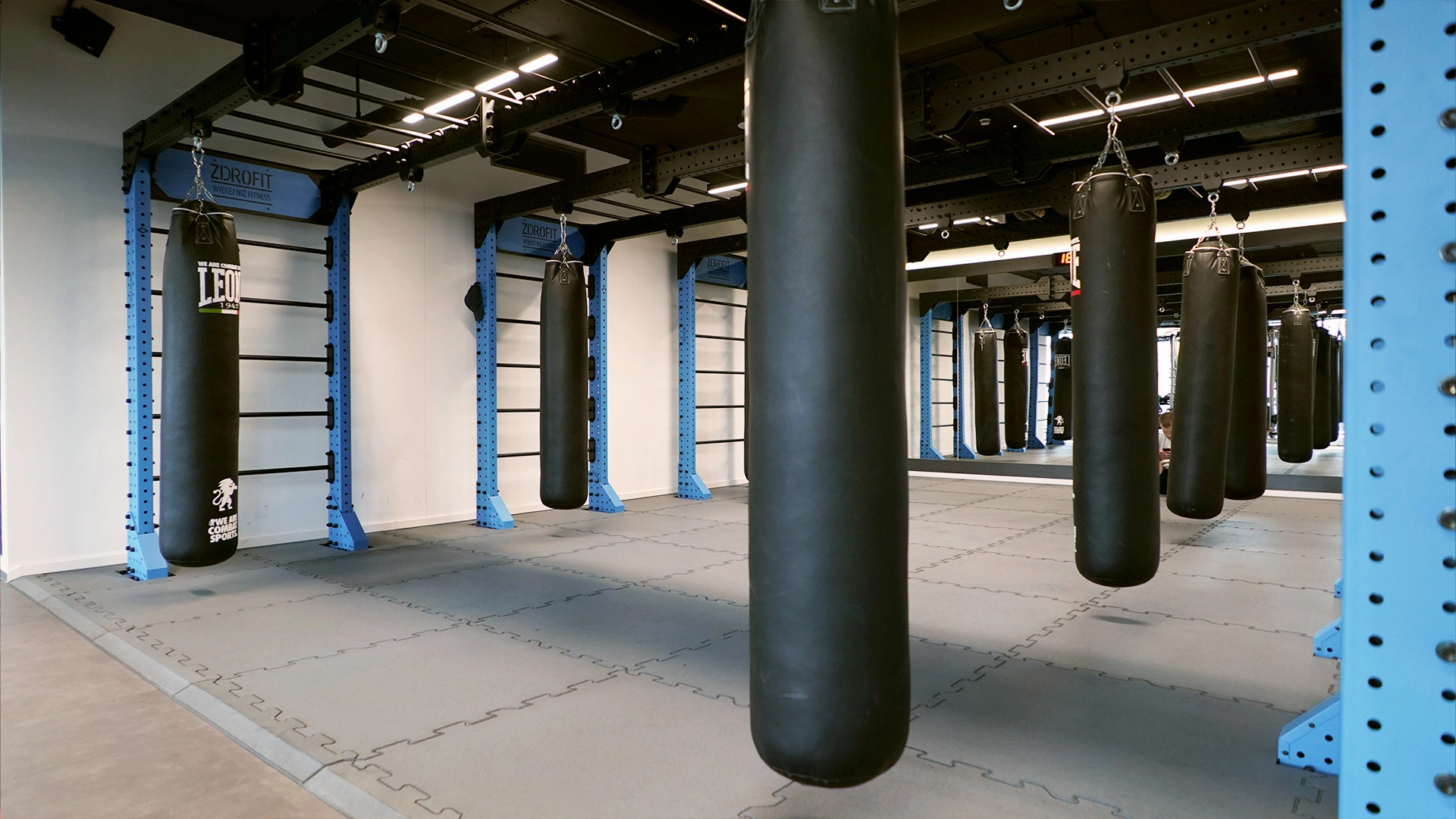 archiworks-silownia-zdrofit-varso-warszawa-boks