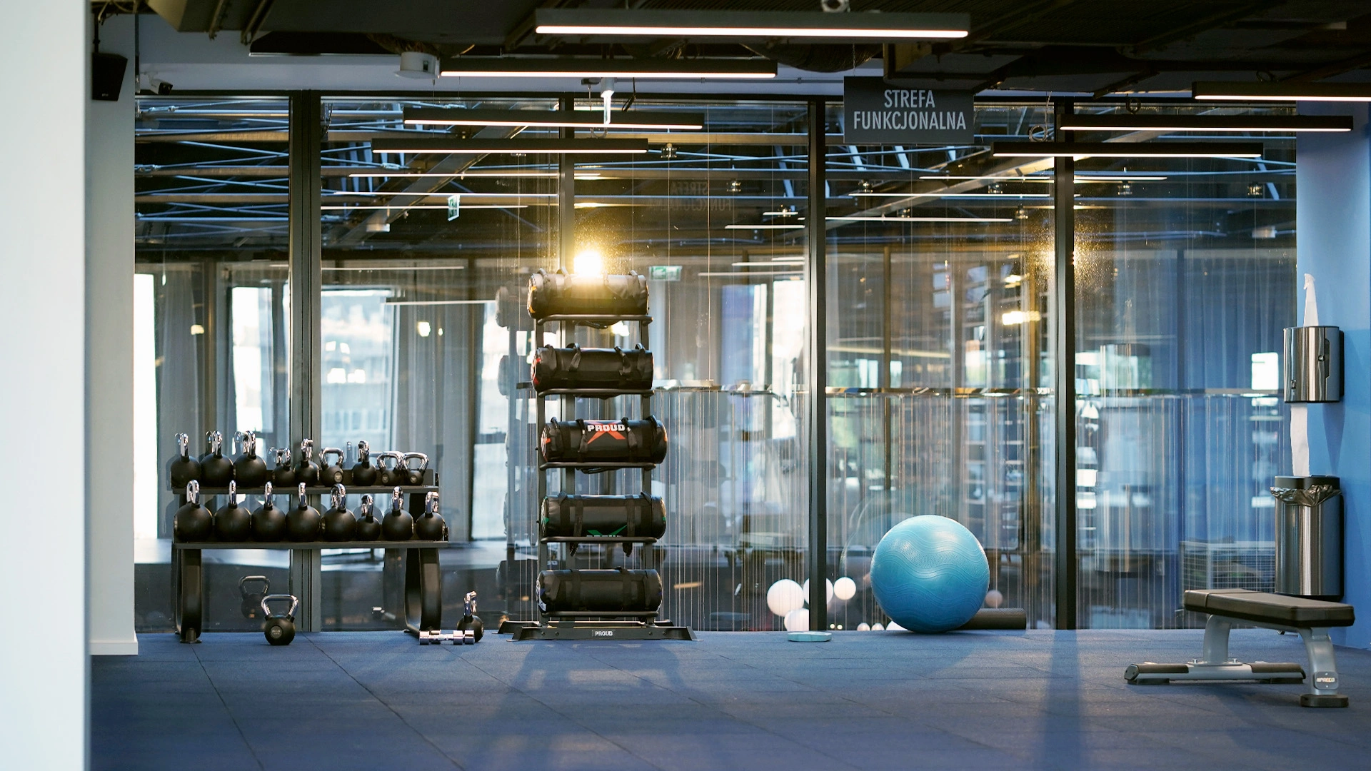 archiworks-silownia-zdrofit-varso-warszawa-strefa-cwiczen-2