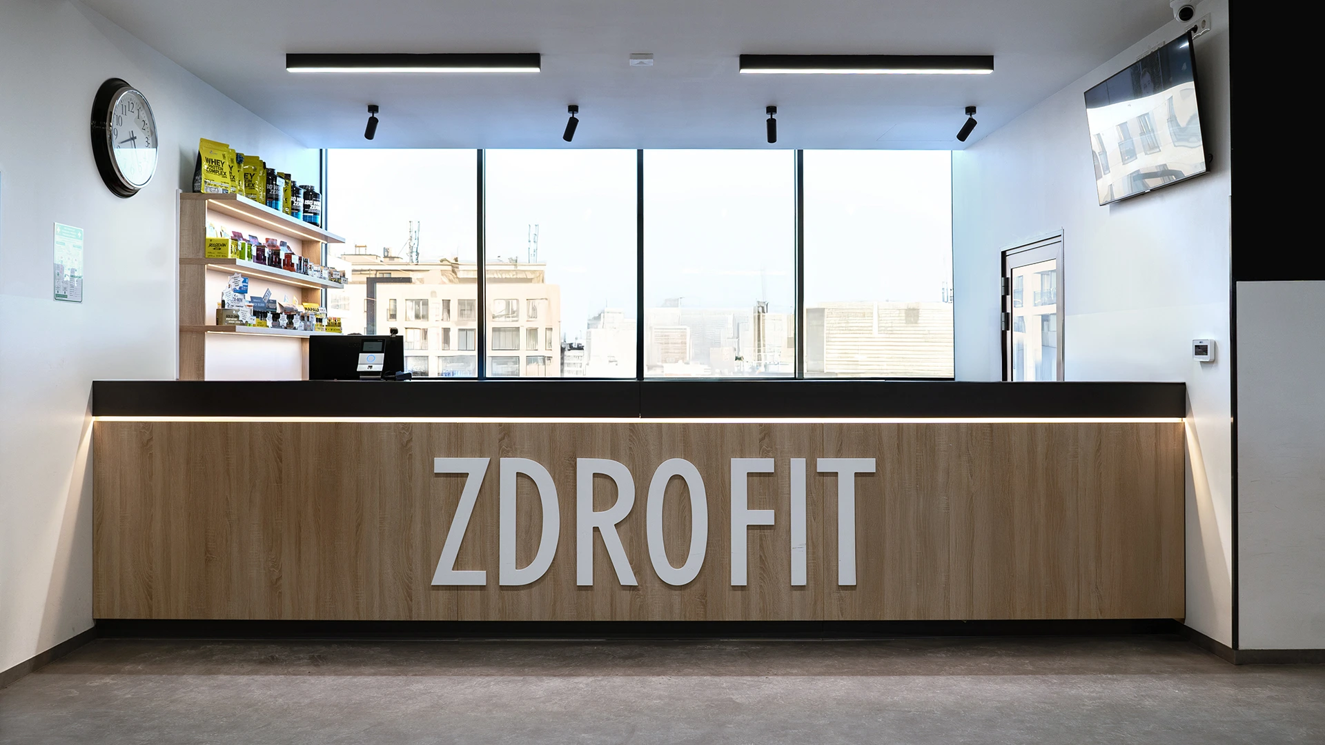archiworks-zdrofit-lazurowa-warszawa-silownia-recepcja
