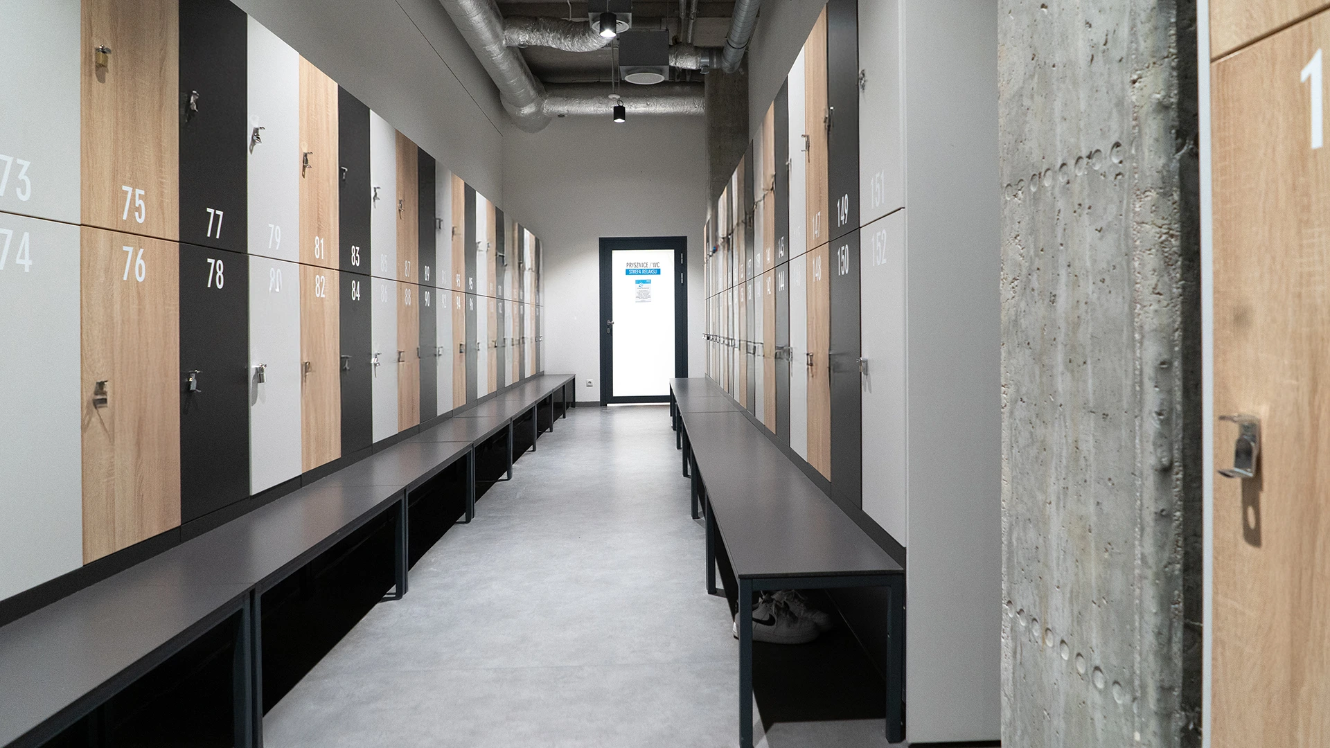 archiworks-zdrofit-lazurowa-warszawa-silownia-szatnia