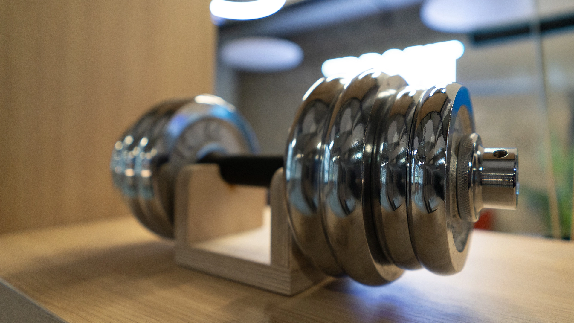 archiworks-zdrofit-pzo-warszawa-silownia-ciezarek