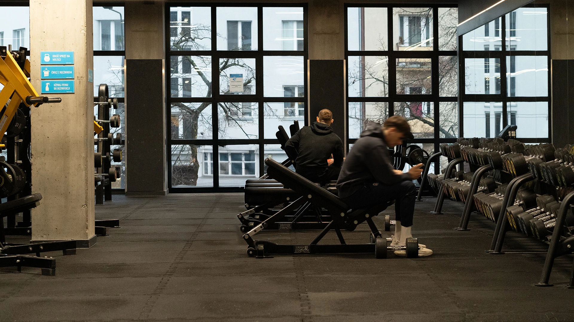 archiworks-zdrofit-pzo-warszawa-silownia-industrial